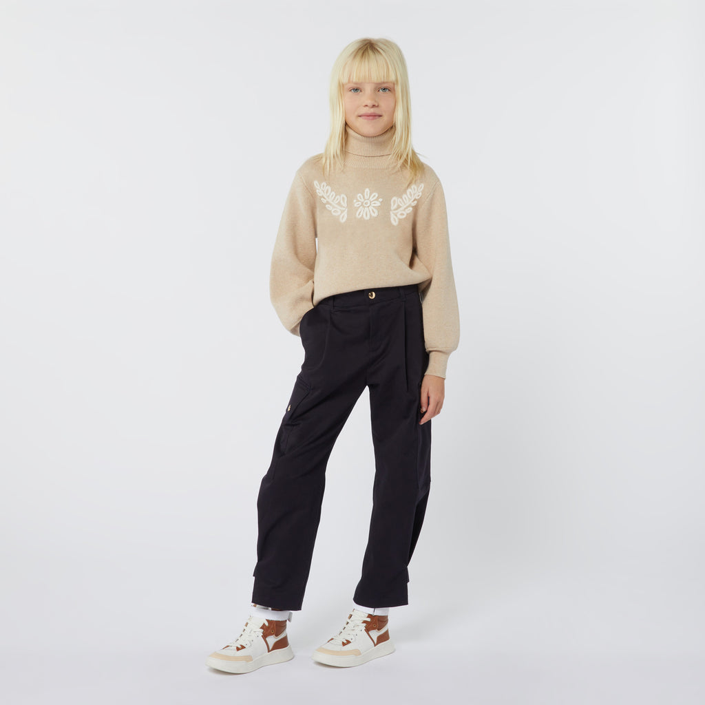 Pullover with Chloe embroidery