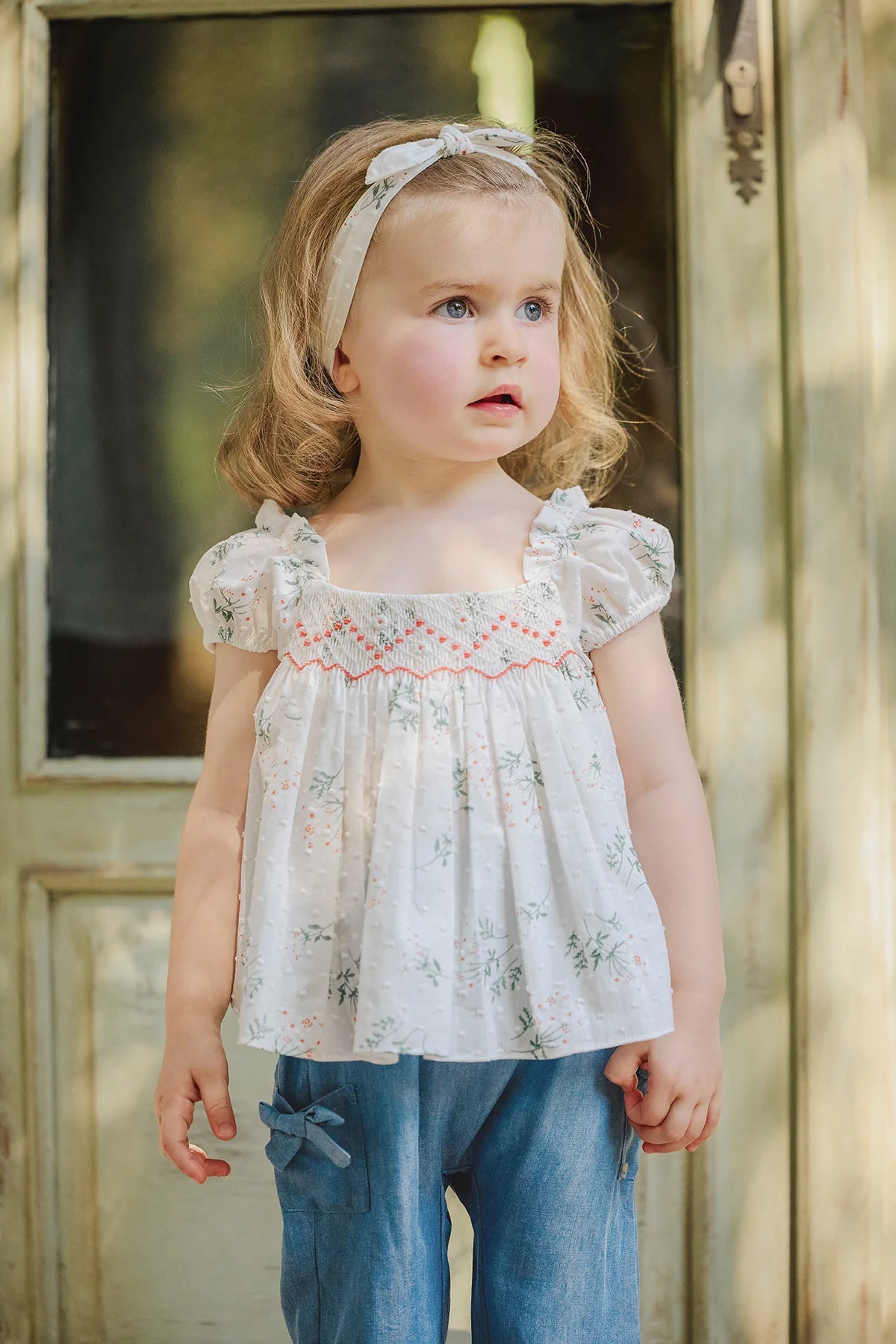 Blouse with handembroidery